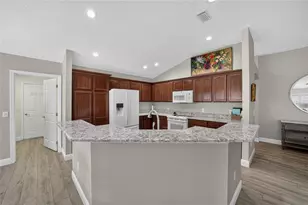 2408 Saffron Ln, The Villages, FL 32162 - Photo 27