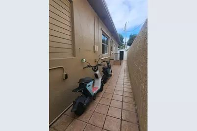 955 79th Terrace, Miami Beach, FL 33141 - Photo 17