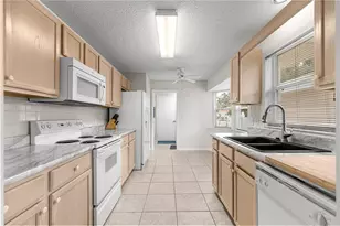 9037 SW 91st Cir, Ocala, FL 34481 - Photo 9