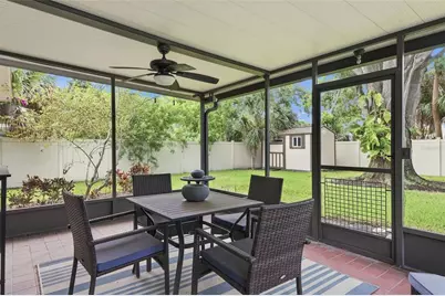 205 SE Monroe Circle N, Saint Petersburg, FL 33703 - Photo 23