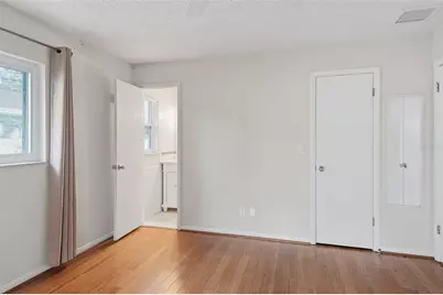 205 SE Monroe Circle N, Saint Petersburg, FL 33703 - Photo 15