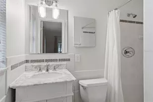 205 SE Monroe Cir N, Saint Petersburg, FL 33703 - Photo 21