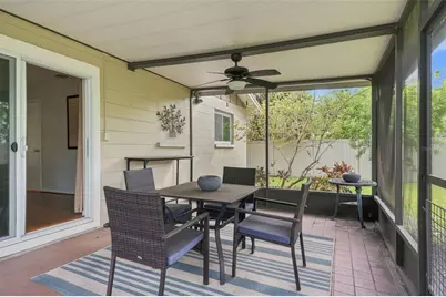 205 SE Monroe Circle N, Saint Petersburg, FL 33703 - Photo 21