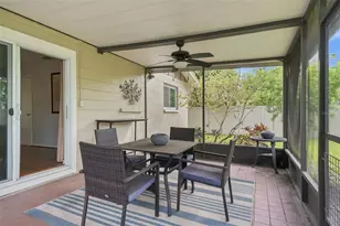 205 SE Monroe Cir N, Saint Petersburg, FL 33703 - Photo 21