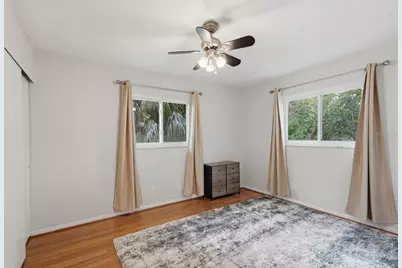 205 SE Monroe Circle N, Saint Petersburg, FL 33703 - Photo 15