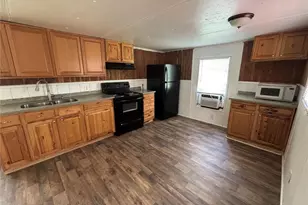 18225 SE 22nd Pl, Silver Springs, FL 34488 - Photo 11