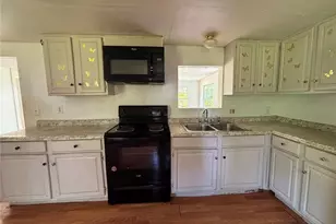 18274 SE 22nd Pl, Silver Springs, FL 34488 - Photo 17