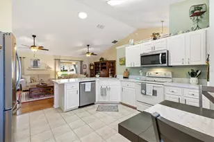 11736 SE 176th Place Rd, Summerfield, FL 34491 - Photo 9
