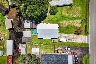 104 Edgewater Rd, Satsuma, FL 32189 - Photo 5