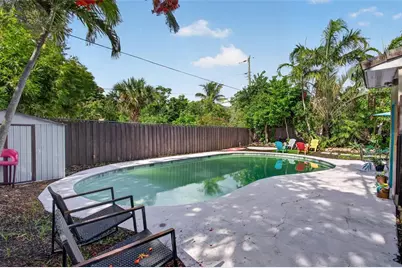 732 NW 18th Street, Fort Lauderdale, FL 33311 - Photo 15
