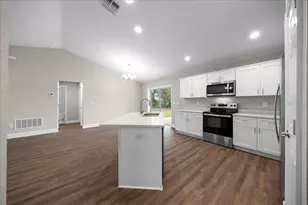 13556 SE 102nd Ct, Belleview, FL 34420 - Photo 17