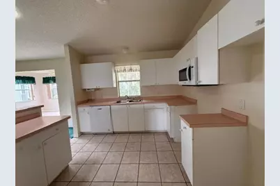 208 Aragon Lane, Lady Lake, FL 32159 - Photo 5