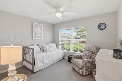 410 W Putting Green Court, Beverly Hills, FL 34465 - Photo 9