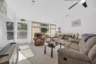 15680 SE 171st Ln, Weirsdale, FL 32195 - Photo 5