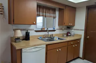 8483 SW 106th Pl, Ocala, FL 34481 - Photo 3