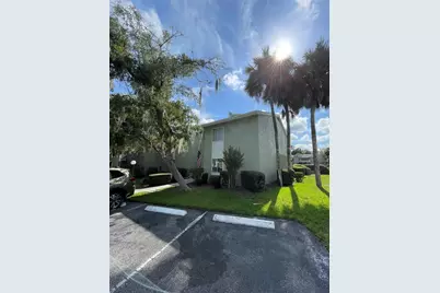 586 Bahia Circle #B, Ocala, FL 34472 - Photo 3