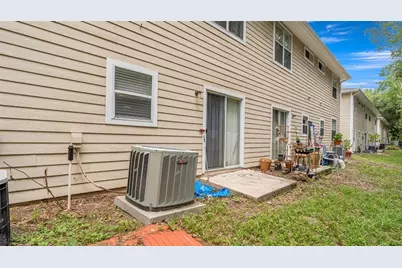 1710 NW 7th Street #303, Gainesville, FL 32609 - Photo 27
