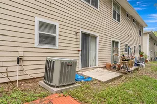 1710 NW 7th St, Gainesville, FL 32609 - Photo 27