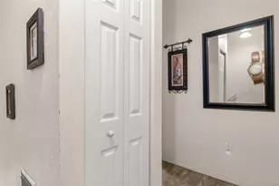1710 NW 7th St, Gainesville, FL 32609 - Photo 17