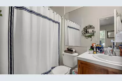 1710 NW 7th Street #303, Gainesville, FL 32609 - Photo 25