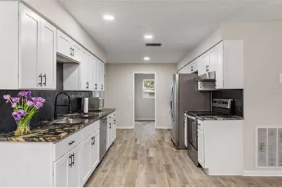 211 S Davis Street, Beverly Hills, FL 34465 - Photo 5