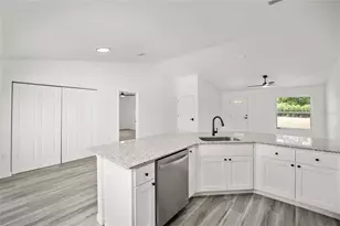 22632 SW Nautilus Blvd, Dunnellon, FL 34431 - Photo 11