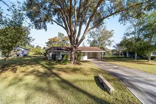 21529 SW Honeysuckle St, Dunnellon, FL 34431 - Photo 9