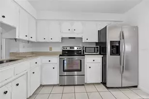 5579 W Pine Cir, Crystal River, FL 34429 - Photo 9