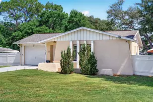 5579 W Pine Cir, Crystal River, FL 34429 - Photo 3