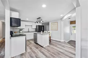 1285 NW 102nd Blvd, Wildwood, FL 34785 - Photo 11