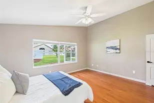 35601 Wickingham Ct, Zephyrhills, FL 33541 - Photo 23