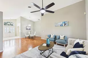 35601 Wickingham Ct, Zephyrhills, FL 33541 - Photo 7