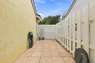 13501 SW 17th Ct, Miramar, FL 33027 - Photo 33