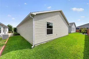 2130 Weber Ct, The Villages, FL 32163 - Photo 27