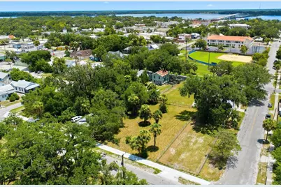 219 S 10th Street, Palatka, FL 32177 - Photo 21