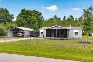 18544 SE 55th Pl, Ocklawaha, FL 32179 - Photo 1