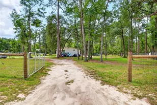 10890 NE 102nd Pl, Archer, FL 32618 - Photo 3