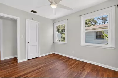 5503 Lakewood Circle E, Jacksonville, FL 32207 - Photo 23