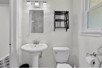 5503 Lakewood Circle E, Jacksonville, FL 32207 - Photo 17