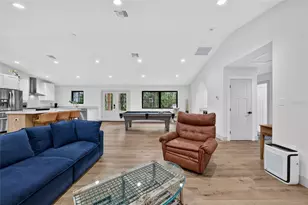 232 SE Kings Bay Dr, Crystal River, FL 34429 - Photo 13