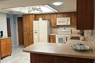 10335 N Abby Dr, Citrus Springs, FL 34434 - Photo 11