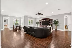 11050 SE 37th Ave Rd, Belleview, FL 34420 - Photo 17