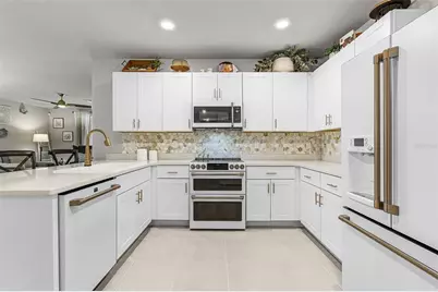 25016 E Lenox Circle, Punta Gorda, FL 33950 - Photo 9