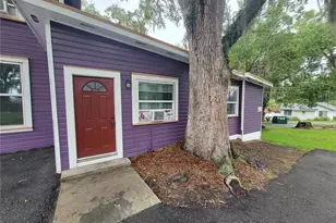 965 NE 2nd St, Ocala, FL 34470 - Photo 1