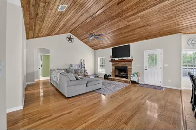 6351 SE 140 Avenue, Morriston, FL 32668 - Photo 9