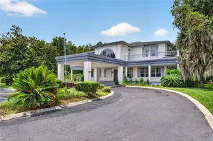 268 S Suncoast Blvd, Crystal River, FL 34429 - Photo 1