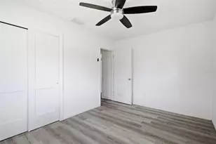 6252 Massachusetts Ave, New Port Richey, FL 34653 - Photo 17