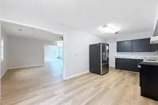 11900 SE Sunset Harbor Rd, Weirsdale, FL 32195 - Photo 17
