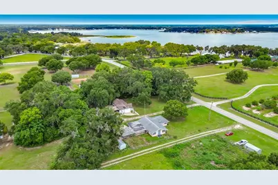 11900 SE Sunset Harbor Road, Weirsdale, FL 32195 - Photo 1