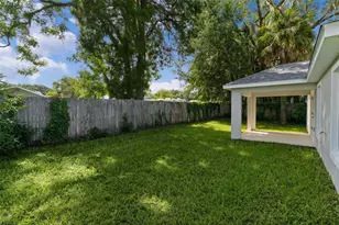 740 Powell St, Wildwood, FL 34785 - Photo 13